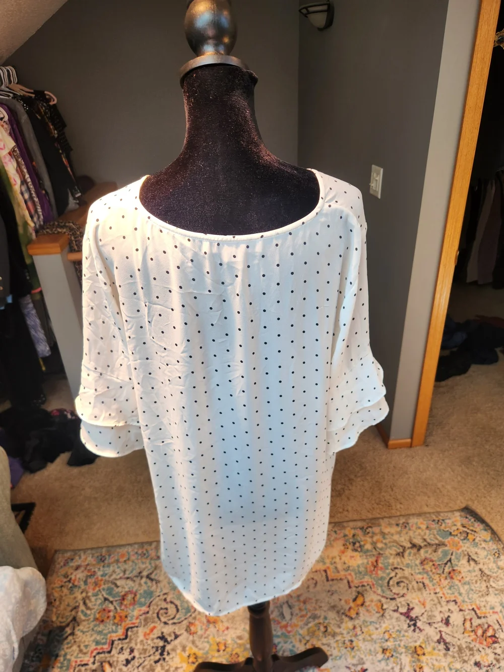 Loft White Polka Dot V-Neck Ruffle Sleeve Top Medium - Picture 9 of 9